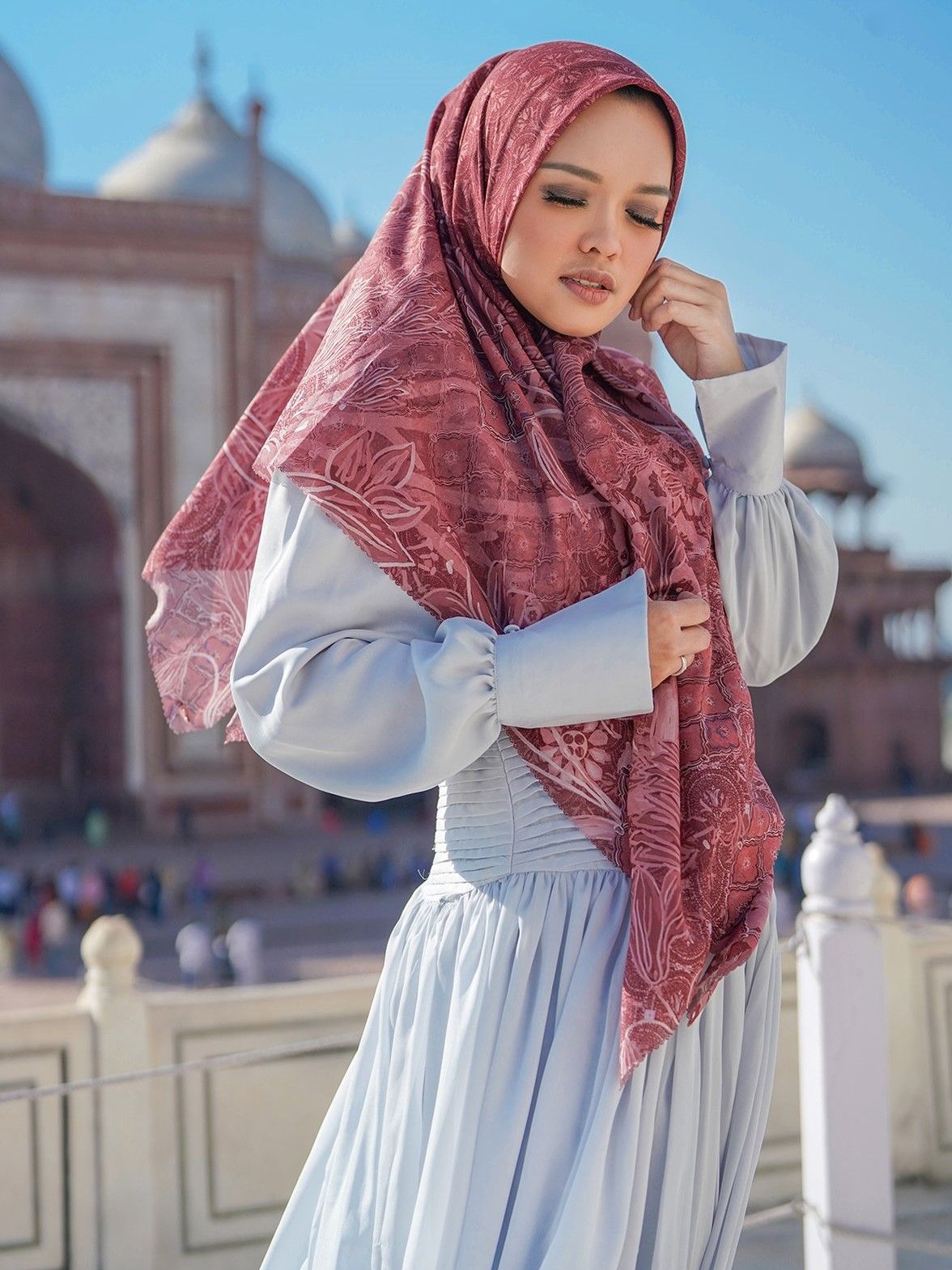 Merk Hijab Terkenal Asli Indonesia dengan Kualitas Terbaik