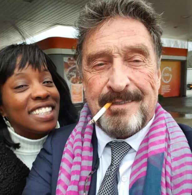 5 Fakta Asmara John McAfee, Punya Istri Mantan PSK dan 47 Anak