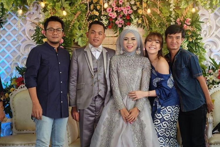 Bikin Kagum! Ini 5 Artis yang Hadiri Pernikahan Karyawannya