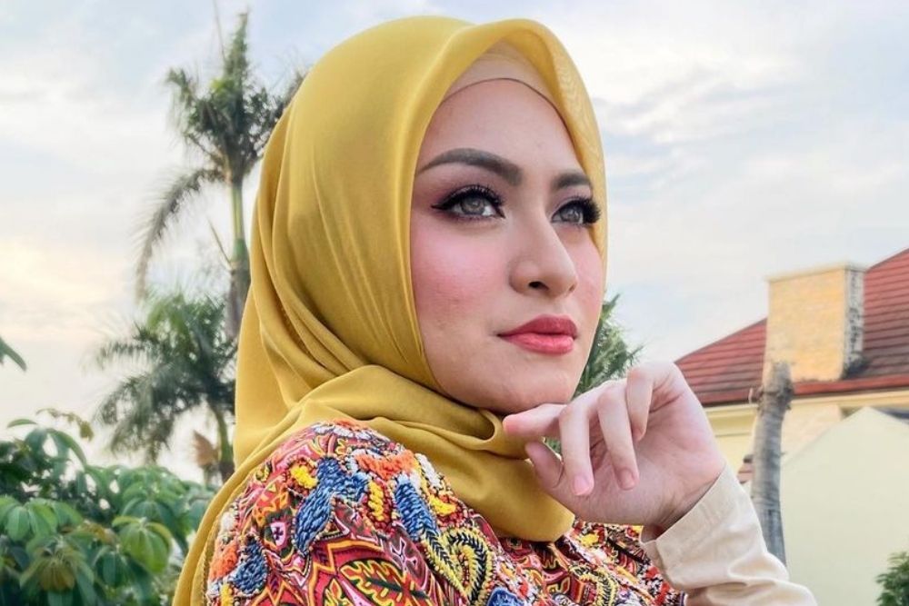 Transformasi Nathalie Holscher, dari Tampil Seksi Hingga Jadi Mualaf