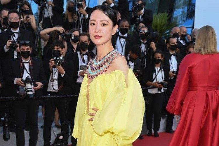 10 Gaun Terbaik di Karpet Merah Cannes Film Festival 2021