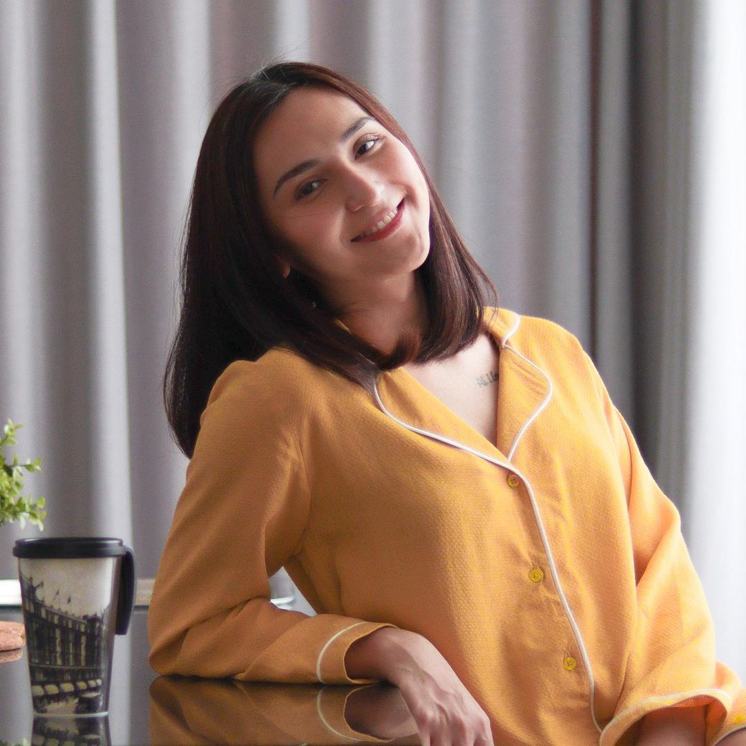 Dena Rachman & 10 Artis Indonesia yang Memutuskan Pindah Agama Kristen