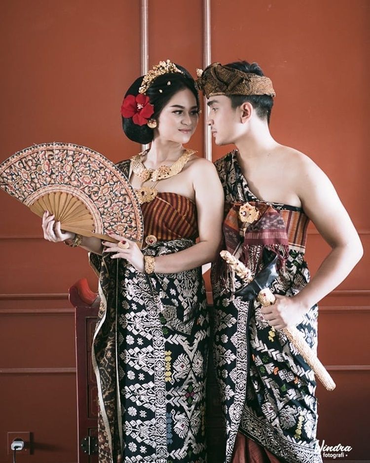 10 Foto Pre-Wedding Lutfi Agizal dan Nadya Indry, Pakai Adat Bali!