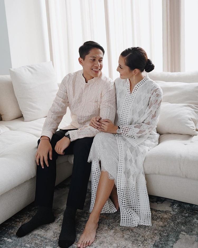 Akrab Sama Calon Mertua, 8 Momen Pevita Pearce di Nikahan Adik Arsyah