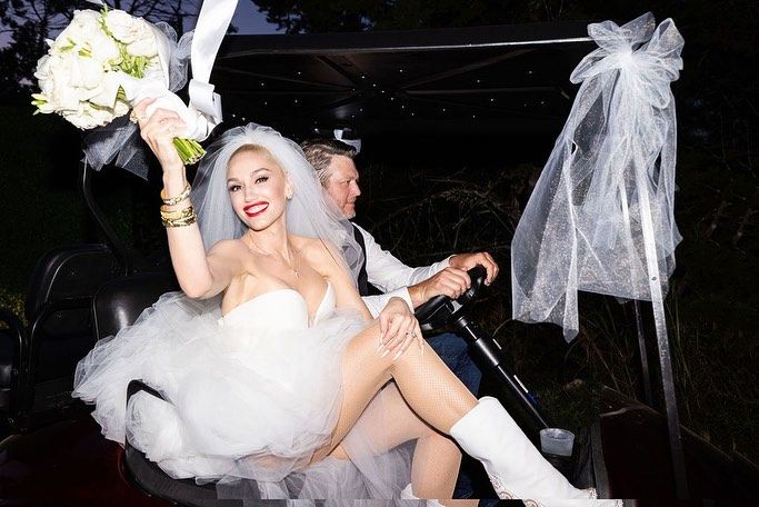 Intip Detail Gaun Pernikahan Gwen Stefani yang Dirancang Vera Wang