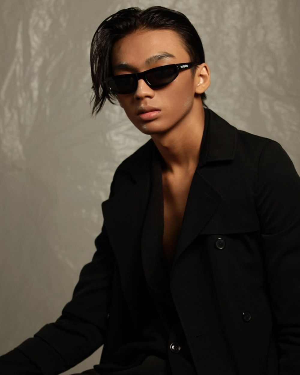 Gaya Raihan Fahrizal, Model Indonesia yang 'Jalan' untuk Saint Laurent