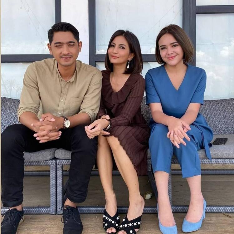 10 Potret Adu Kompak Amanda Manopo dengan Keluarga Asli vs Sinetron