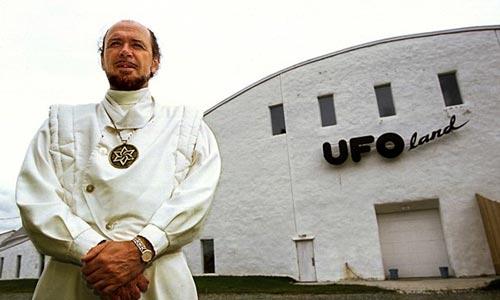 Selain Baha'i, Ini 9 Agama di Dunia yang Mungkin Tidak Kalian Tahu