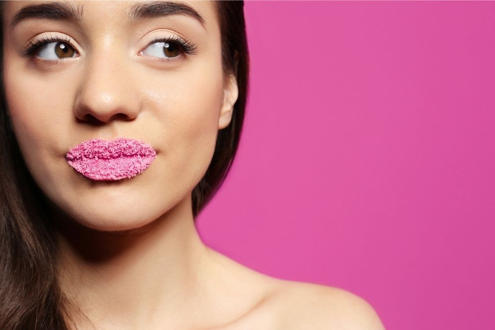 Ternyata Ini 5 Penyebab Lipstik Tidak Tahan Lama
