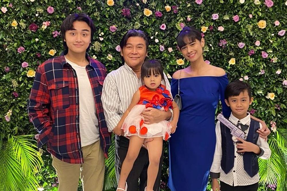 Kisah Cinta Berliku, 8 Artis Pria Ini Pernah Nikah 3 Kali Bahkan Lebih