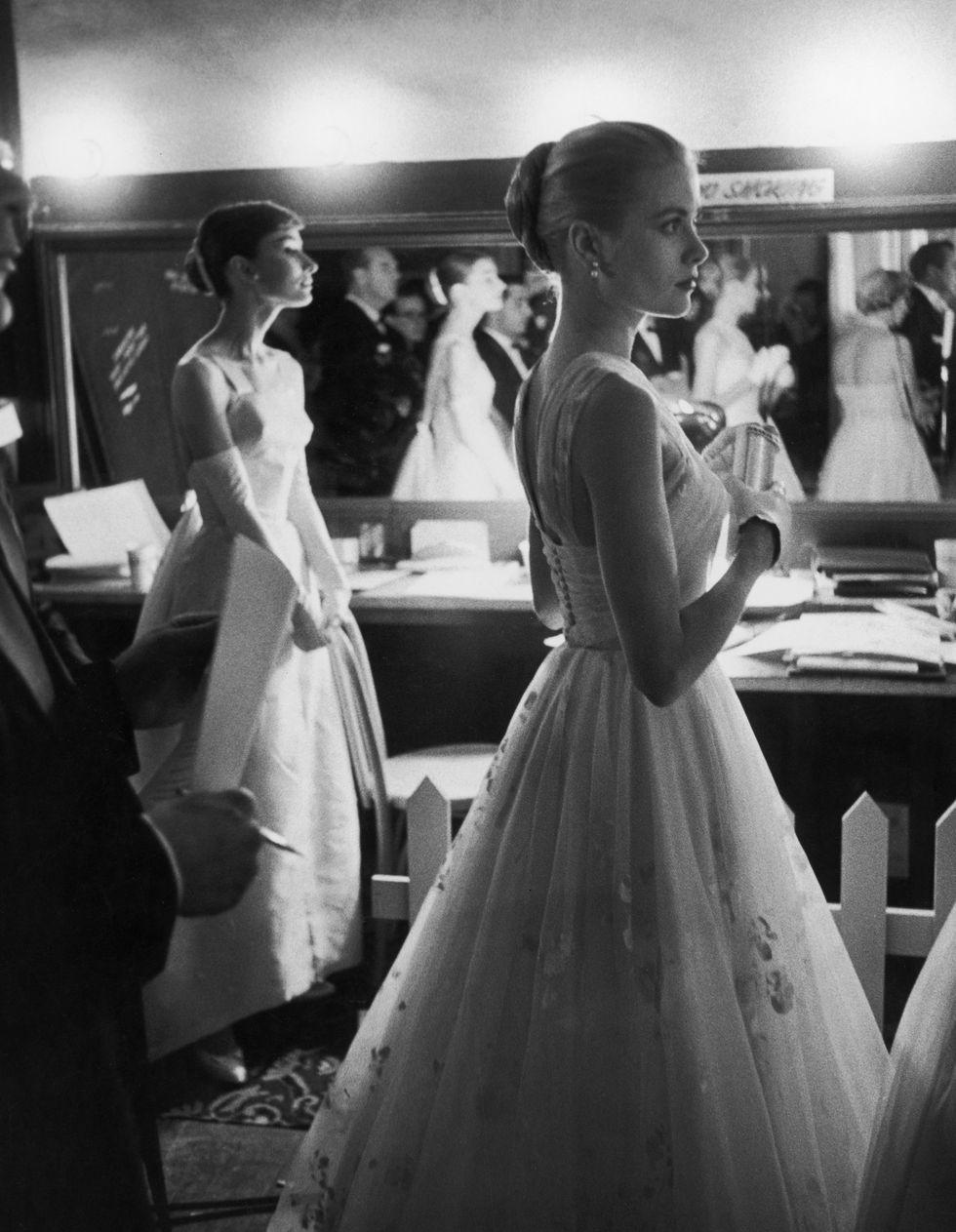 7 Potret Grace Kelly di Berbagai Kesempatan, Anggun Banget!
