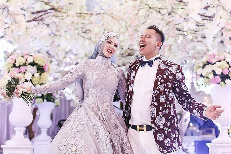 10 Artis yang Pernikahannya Dituduh Settingan oleh Netizen, Kenapa?