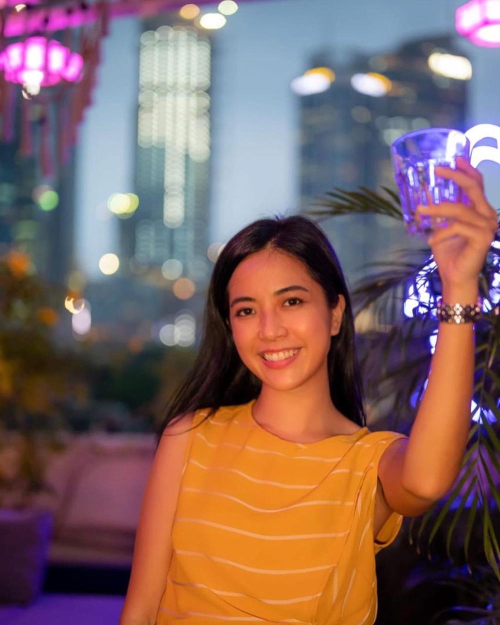 Cerai Tanpa Anak, 10 Artis Wanita Ini Tetap Bahagia Hidup Sendiri