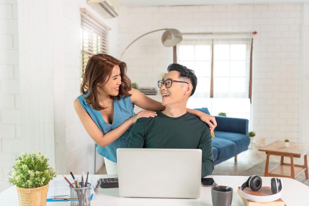 7 Cara Melakukan Quickie Sex Saat Work From Home