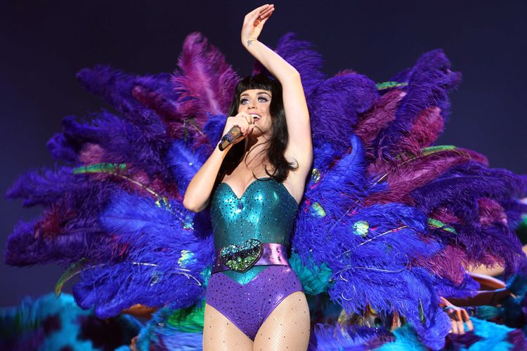 7 Kostum Unik Katy Perry yang Jarang Disorot Netizen