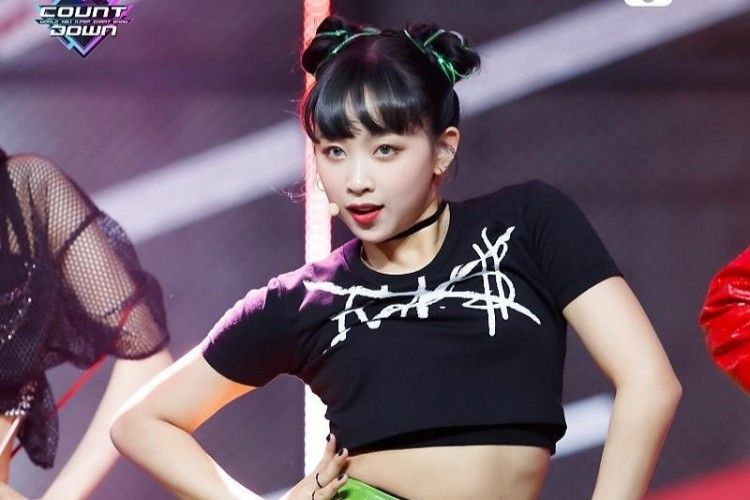Jadi Idol Korea, Ini Gaya Panggung Dita Karang yang Viral di Indonesia
