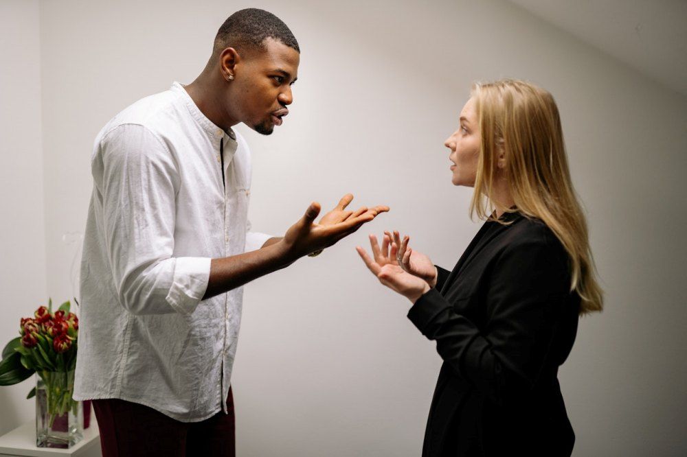 5 Tips Bicara dengan Pasangan Agar Tidak Memicu Konflik 