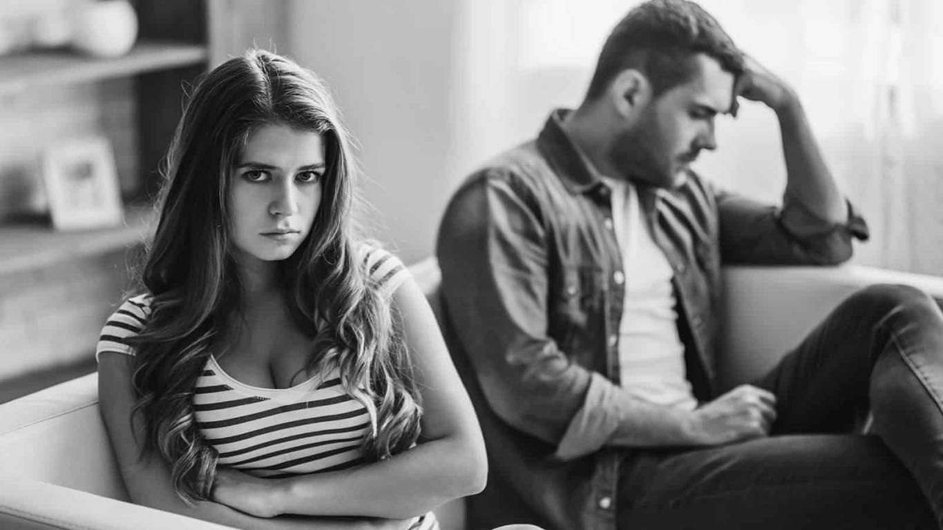 8 Tanda Trauma Masa Kecil Memengaruhi Hubungan Romantis