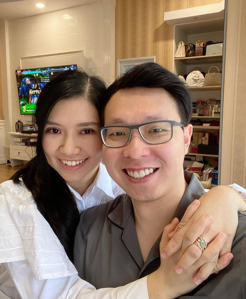 Histeris Suami Ditangkap, 10 Potret Mesra Dokter Richard Lee dan Istri