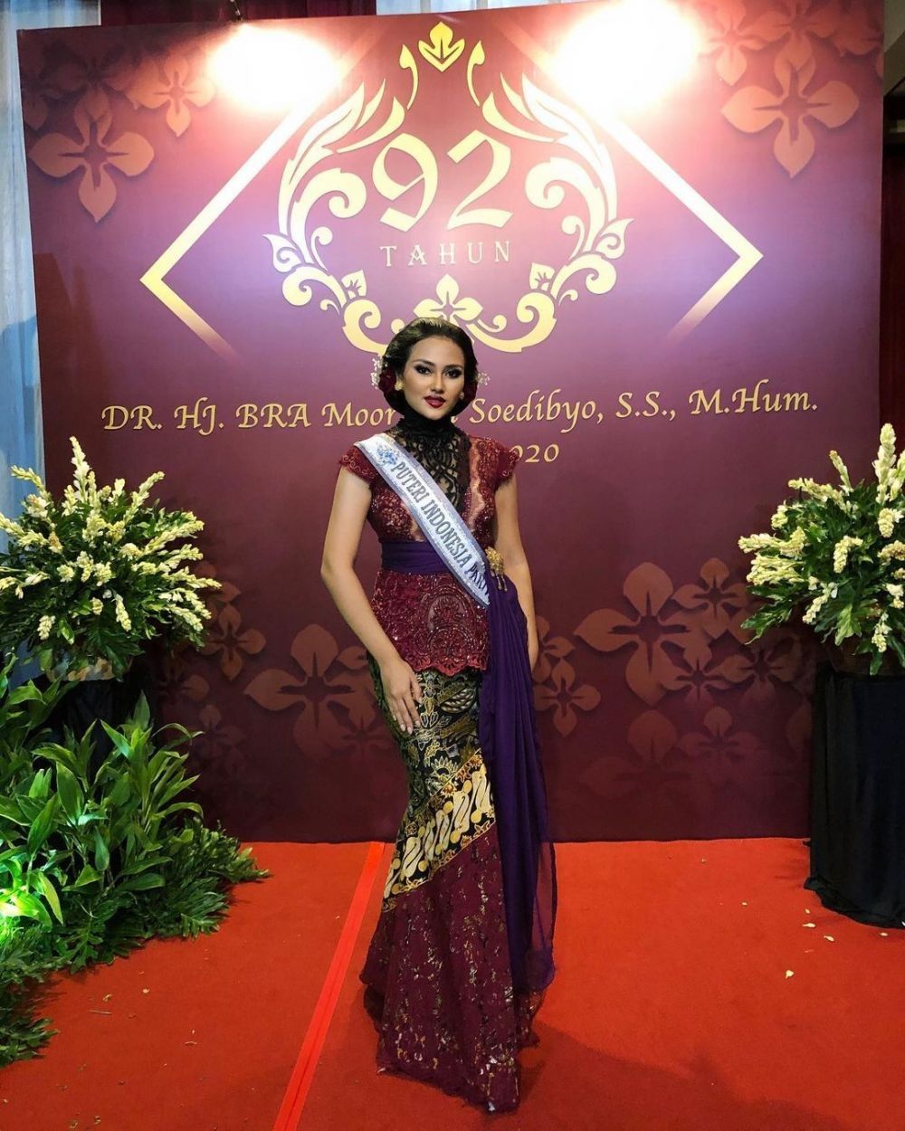 Potret Mewah Para Miss Supranational Indonesia Pakai Kebaya, Elegan!