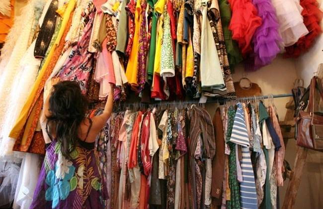 7 Tips Memilih Baju Di Thrift Shop, Penting Sebelum Beli!