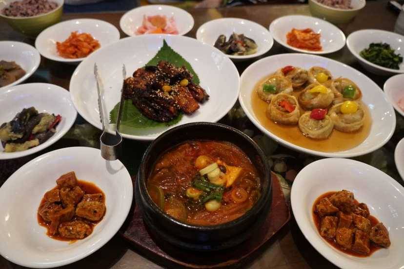 Enak & Autentik, Ini 10 Restoran Korea Halal di Seoul Pilihan Popbela