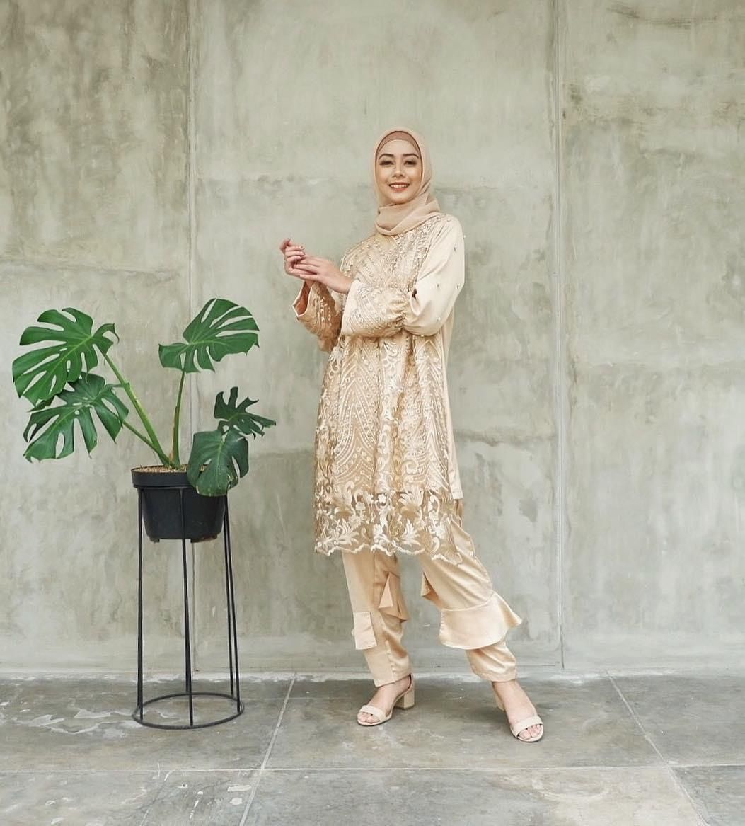 Inspirasi Model Kebaya Muslim untuk Hadiri Pesta Pernikahan