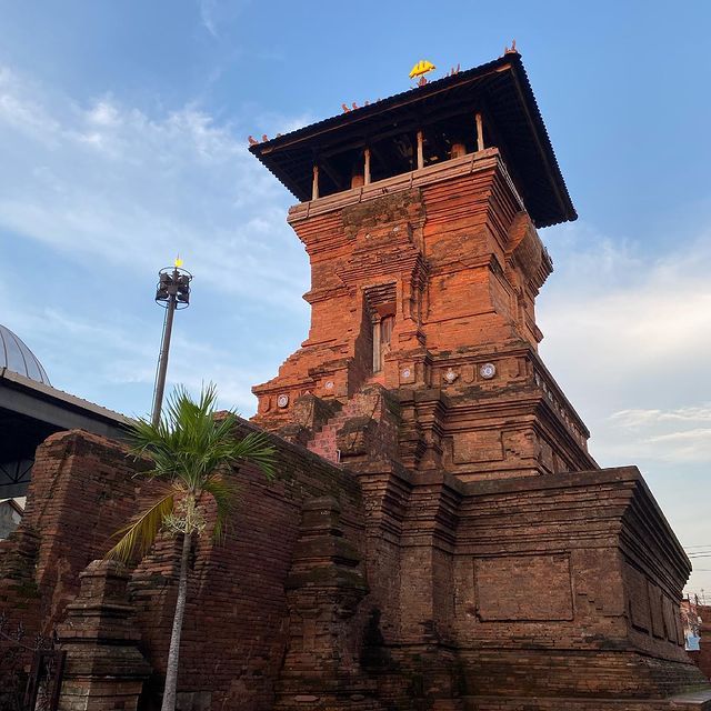 Iconic!  Cities in Indonesia Have Typical Landmarks
