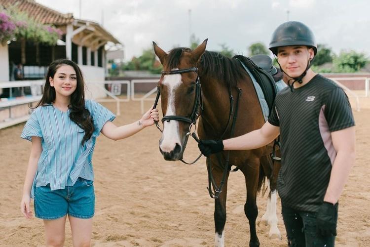 Bantah Selingkuh, 5 Fakta Perceraian Stefan William-Celine Evangelista