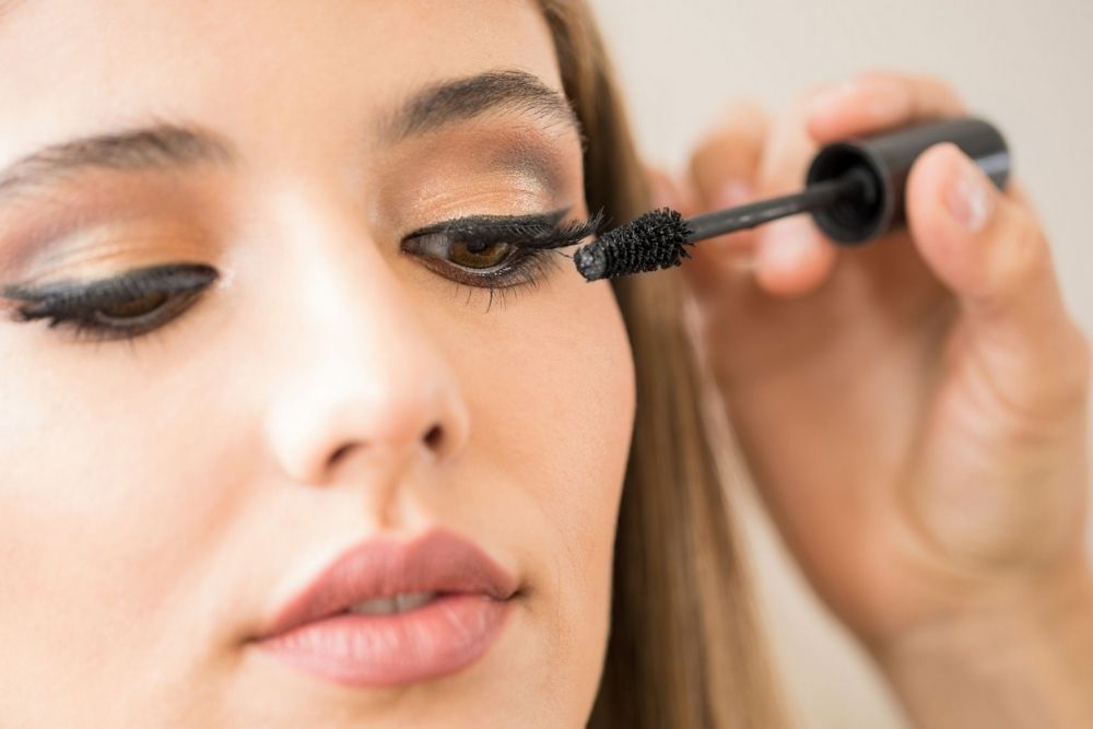 Let the eyelashes shine, here are the tips for applying the right mascara 
