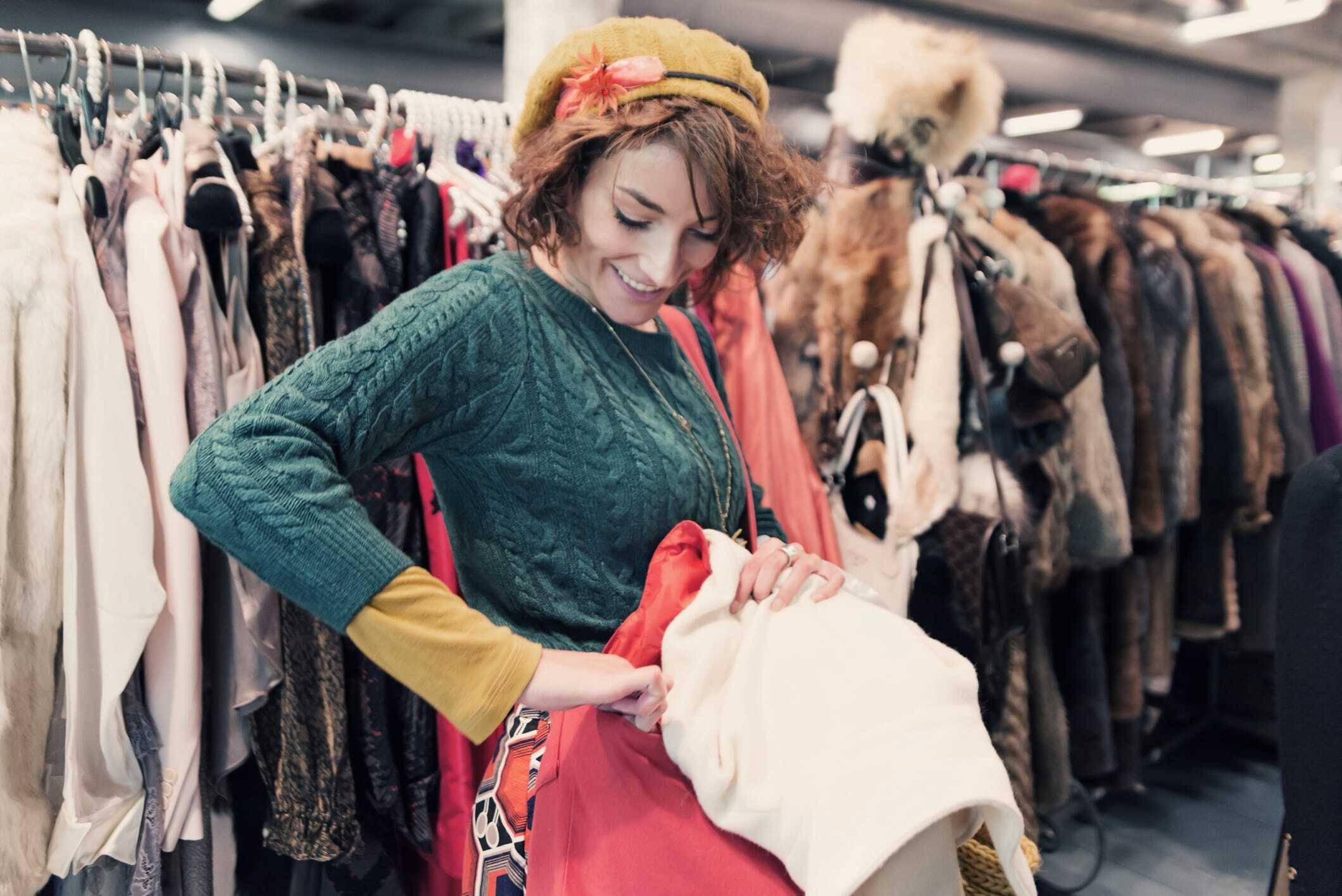 5 Tips Dan Trik Membeli Pakaian Bekas Di Thrift Store