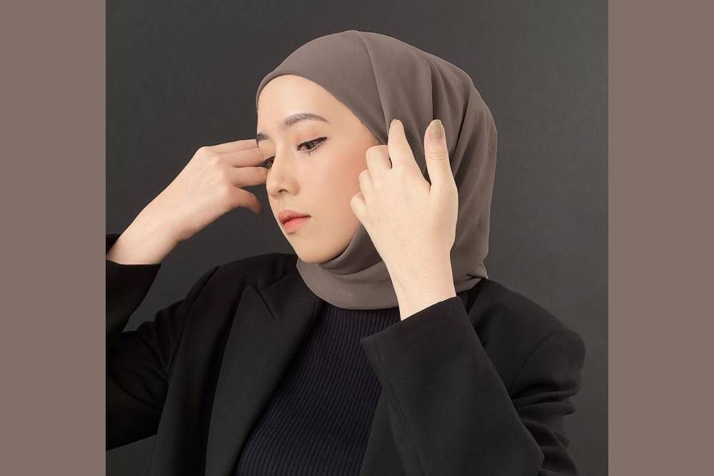 Deretan Brand Lokal yang Jual Hijab Instan Modern