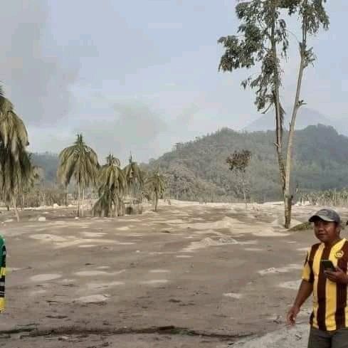 Deretan Foto & Video Pasca Erupsi Gunung Semeru di Lumajang