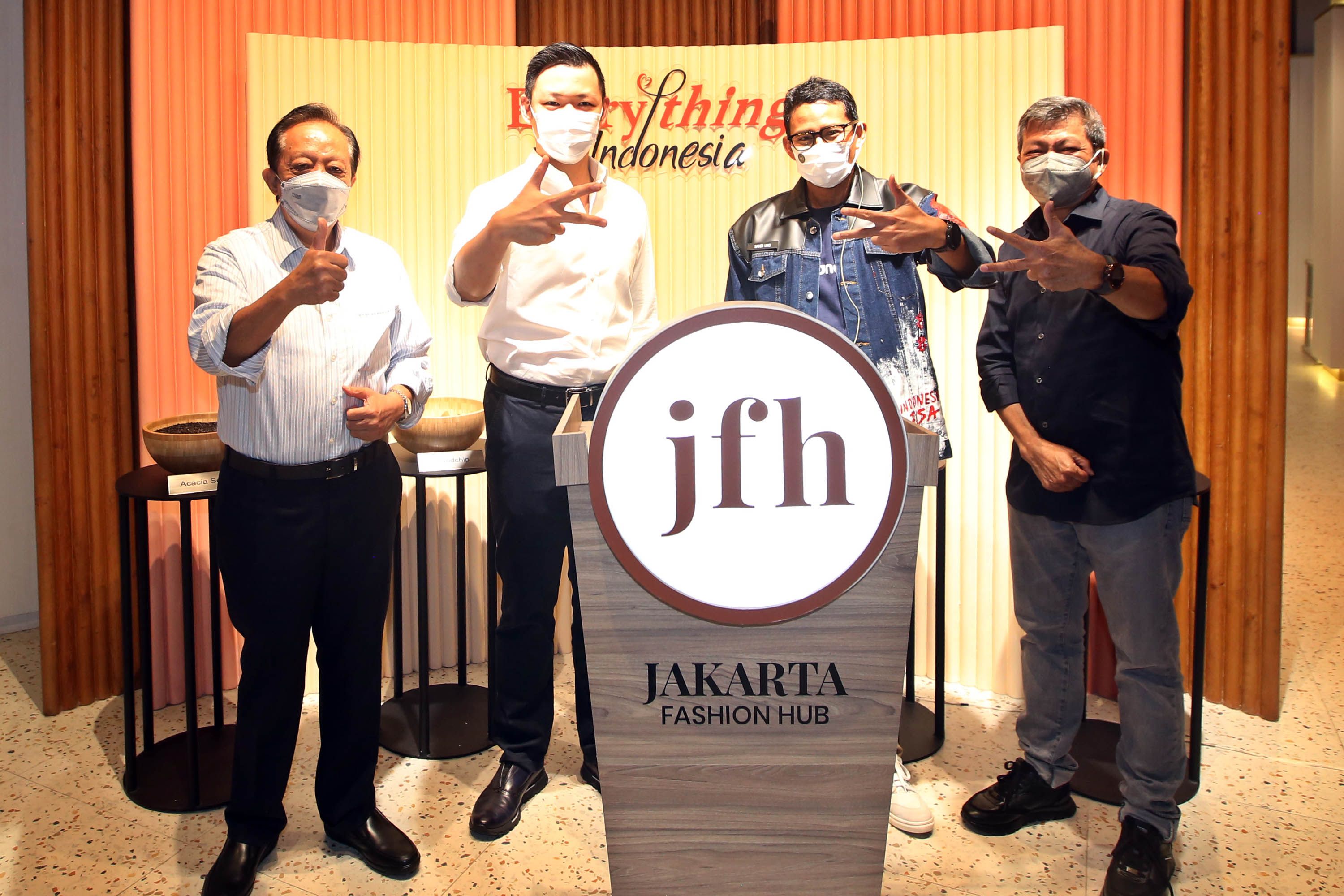 Sandiaga Uno Bangga Ada Jakarta Fashion Hub di Jakarta, Simak Yuk! 