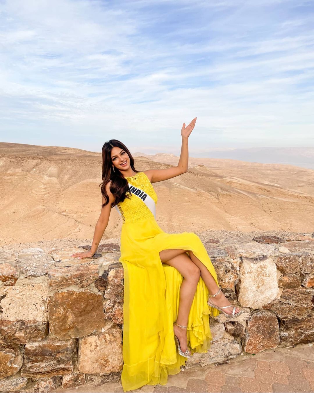 Gaya Harnaaz Sandhu, Pemenang Miss Universe 2021 yang Curi Perhatian