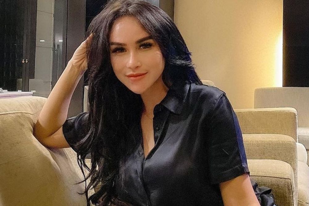 Tampil Bak Mendiang Vanessa Angel, Intip 7 Pesona Bebizie 