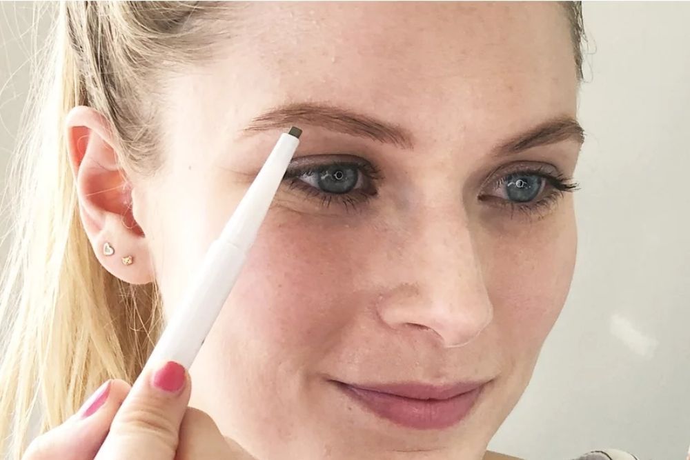 7 ways to take care of your eyebrows that you can apply at home 