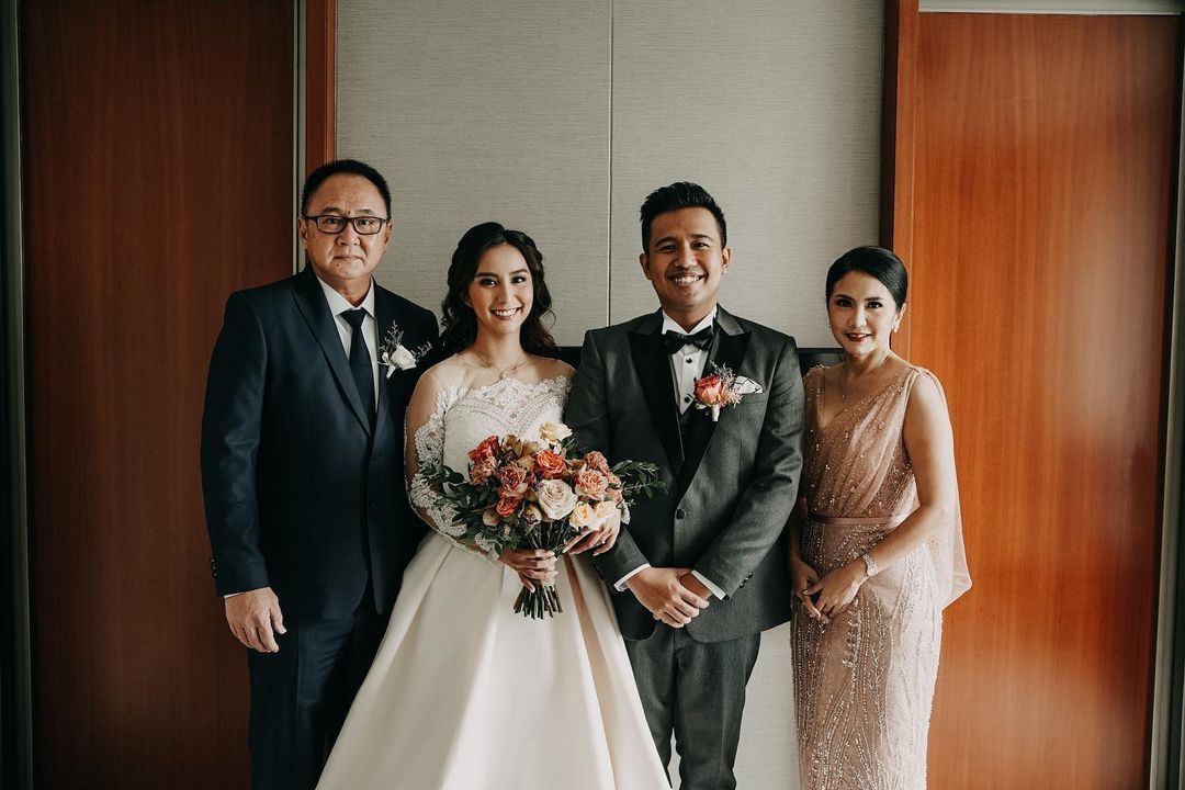 12 Gaun Pernikahan Seleb Indonesia Paling Mewah di Tahun 2021