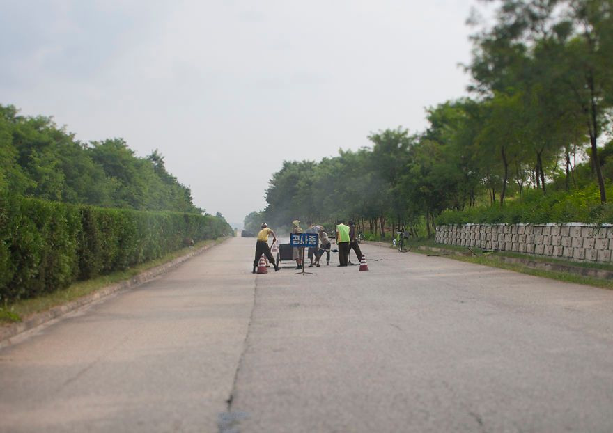 Car-free, these 15 photos of North Korea's highways are shocking