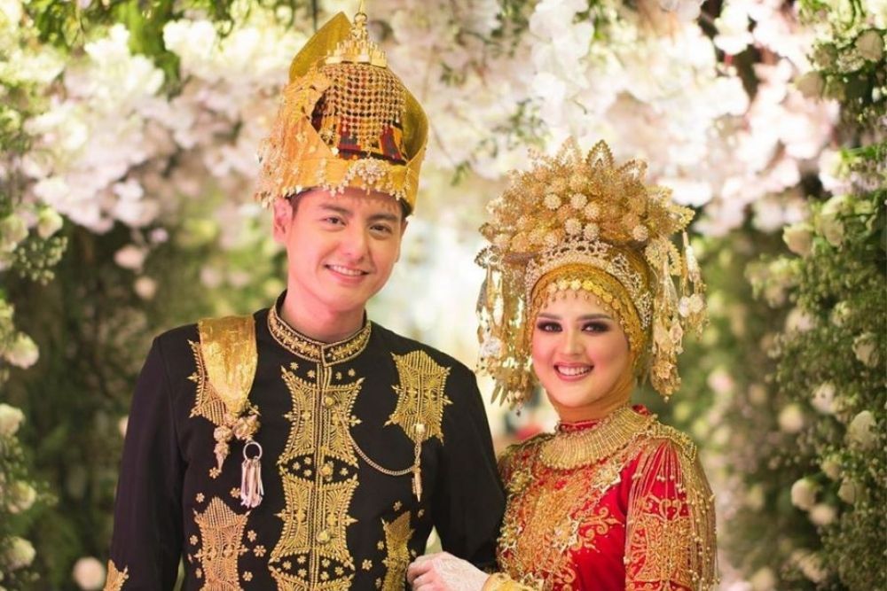 Syahdu dan Menawan, 5 Pasangan Artis Ini Menikah dengan Adat Aceh