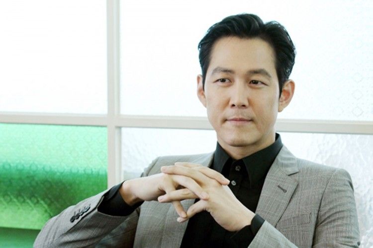 Lee Jung Jae Mengenang Kondisi Masa Lalu, Mirip Gi Hoon 'Squid Game'
