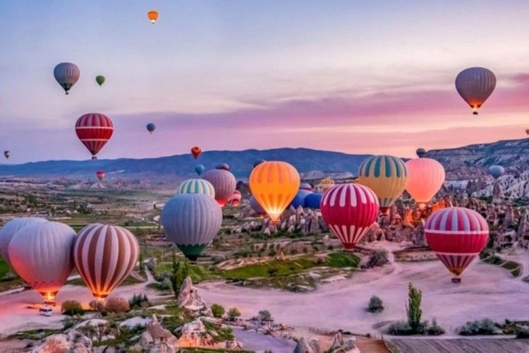 Rekomendasi 4 Lokasi Wisata Balon Udara di Dalam Negeri