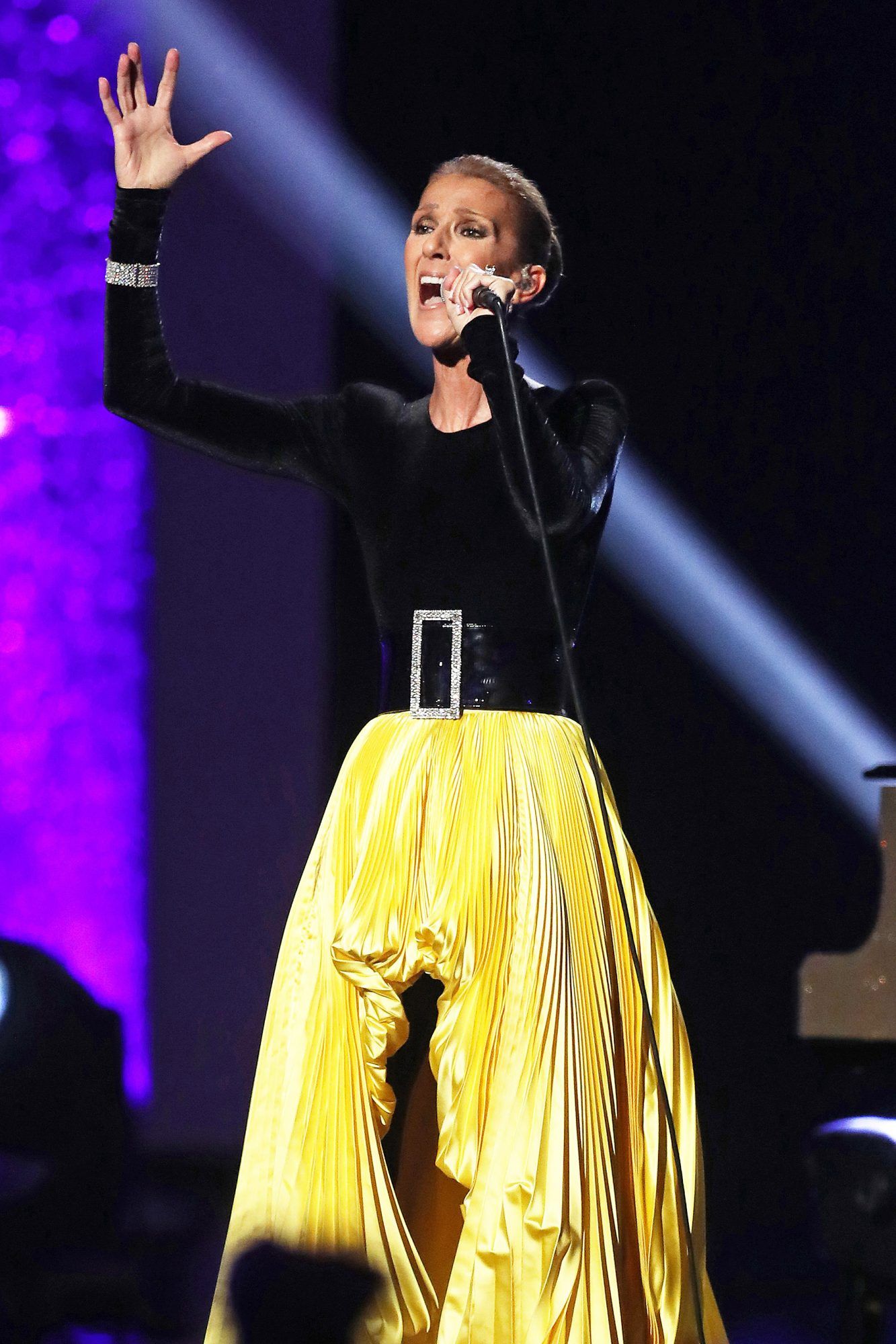 Mewah, Ini 10 Gaun Terbaik 'Diva' Céline Dion di Atas Panggung