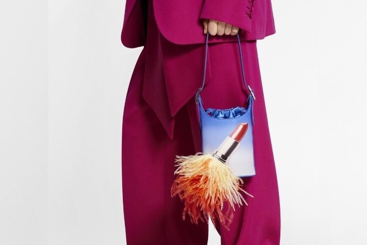 #PopbelaOOTD: Rekomendasi Bucket Bag Klasik hingga Statement!