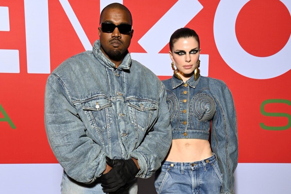 6 Fakta Julia Fox, Pacar Baru Kanye West yang Curi Perhatian