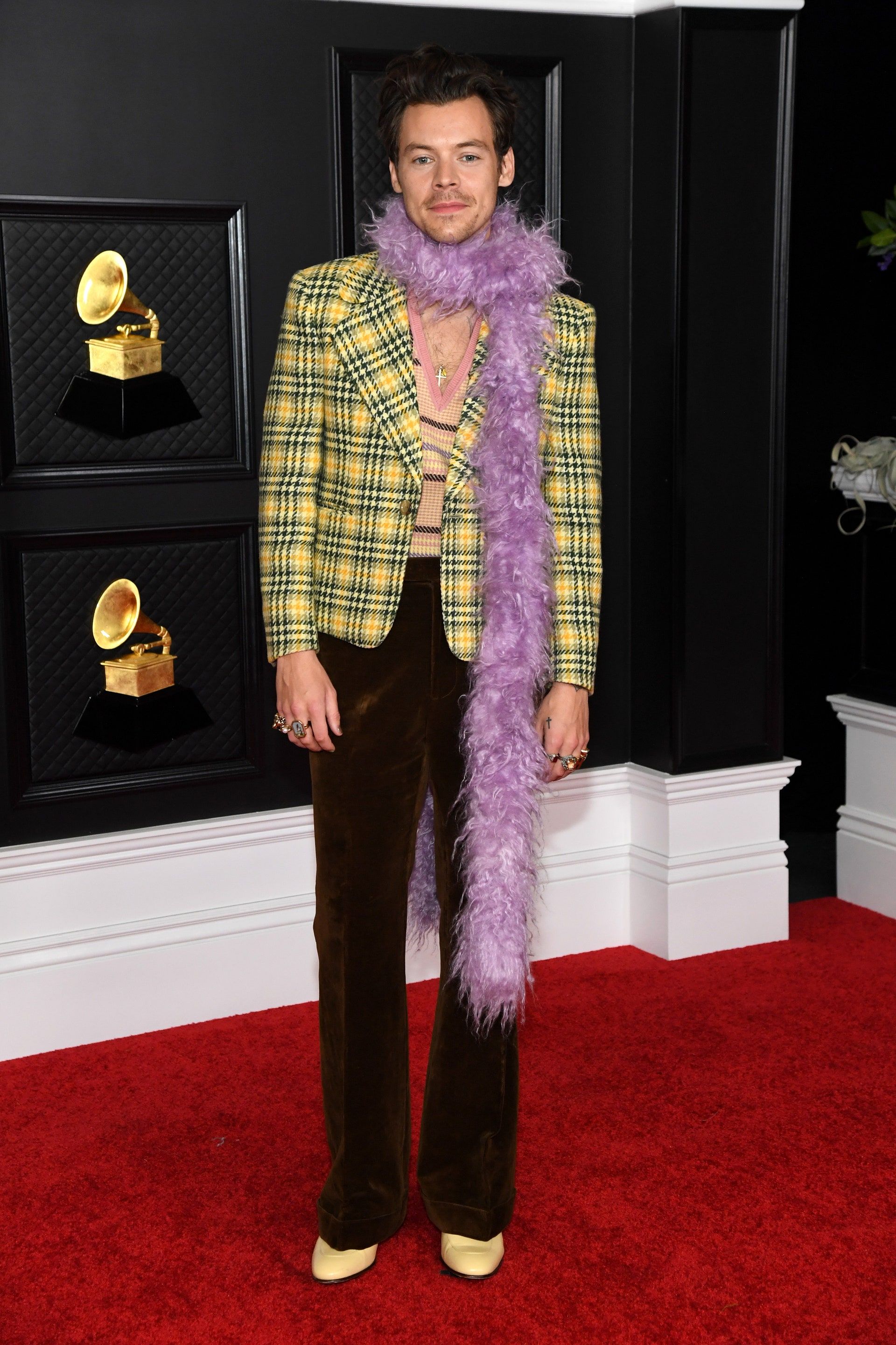 Take a peek at Harry Styles' Style Transformation, Now Called a Fashion Icon!