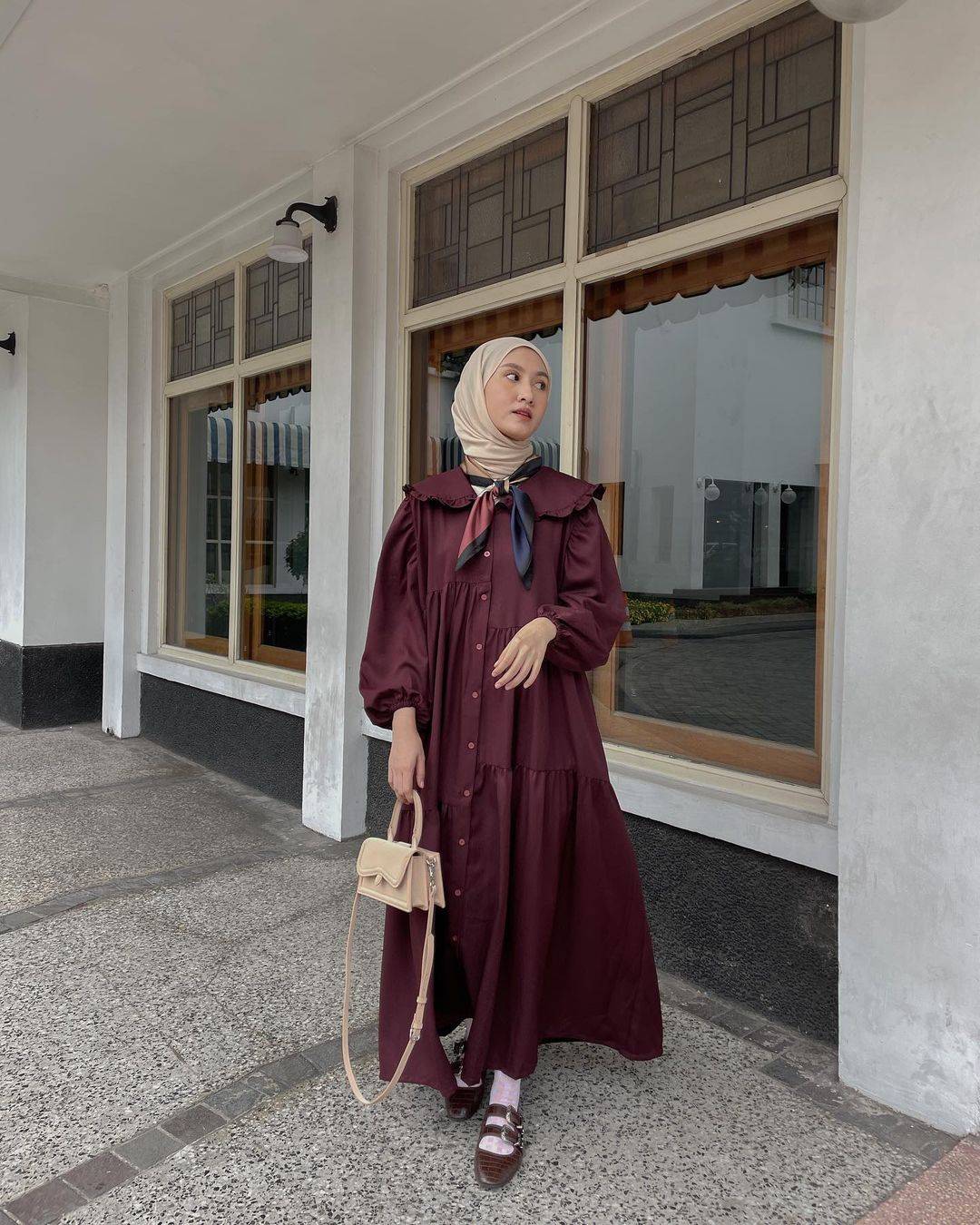 5 Inspirasi Dress Formal Untuk Perempuan Hijab