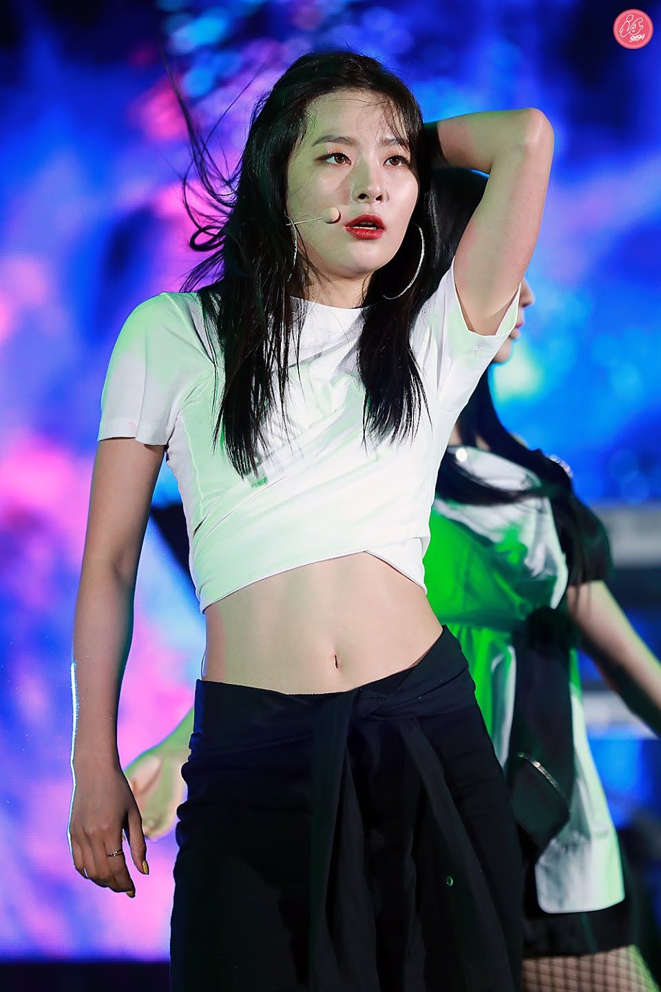 9 Female Idols Who Have Sexiest Abs