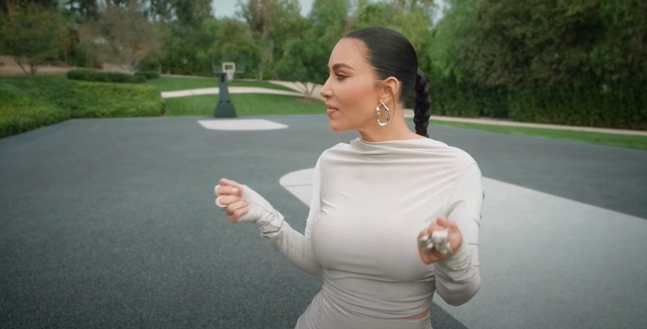 Kim Kardashian Pamer Rumah Rp330 Miliar, yang dia beli dari Kanye West
