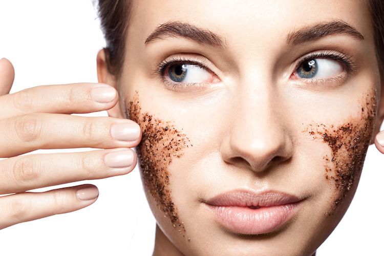 5 Kesalahan Memakai Skincare yang Sering Dilakukan Pemula